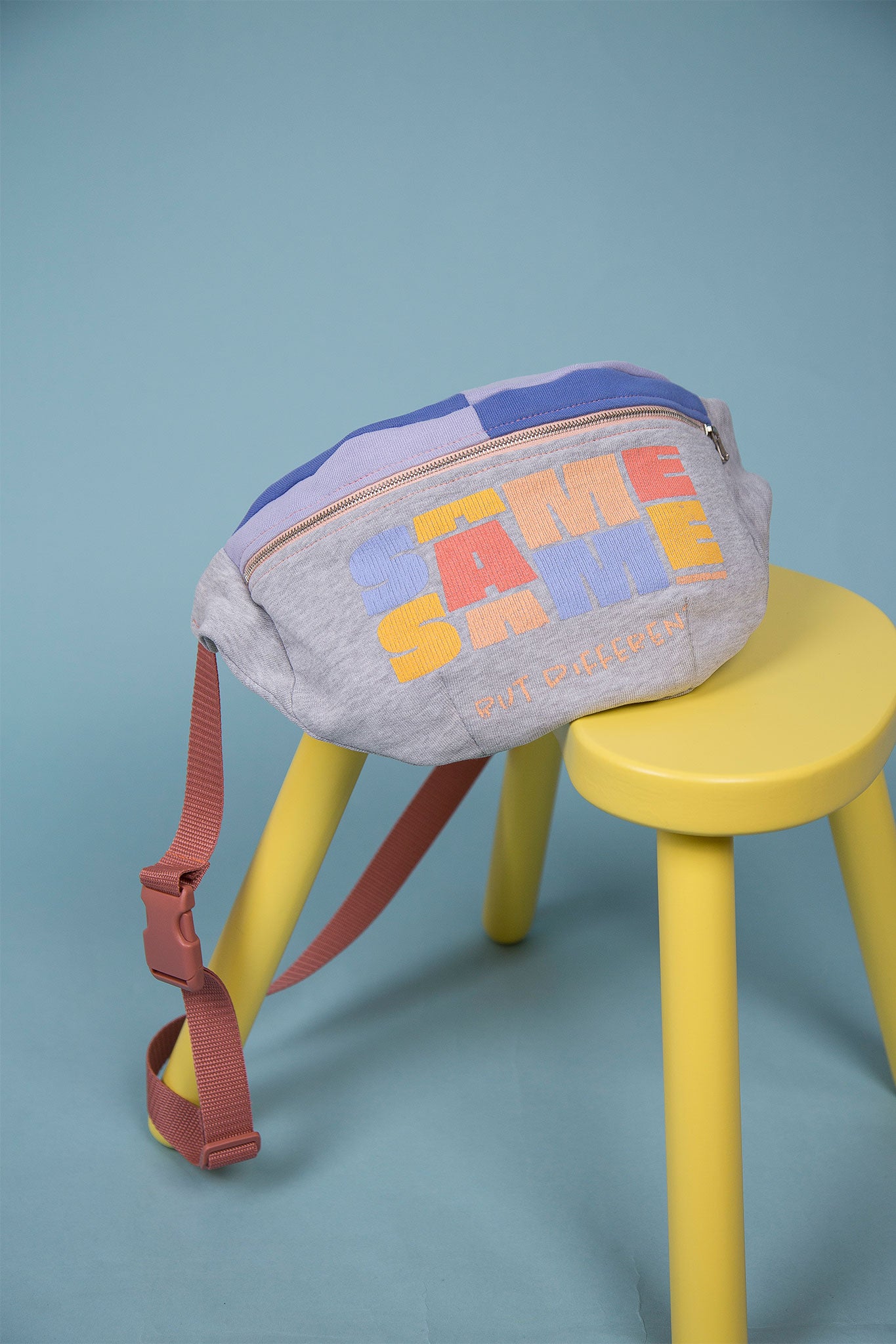 Sac maxibanane Same Same bleu