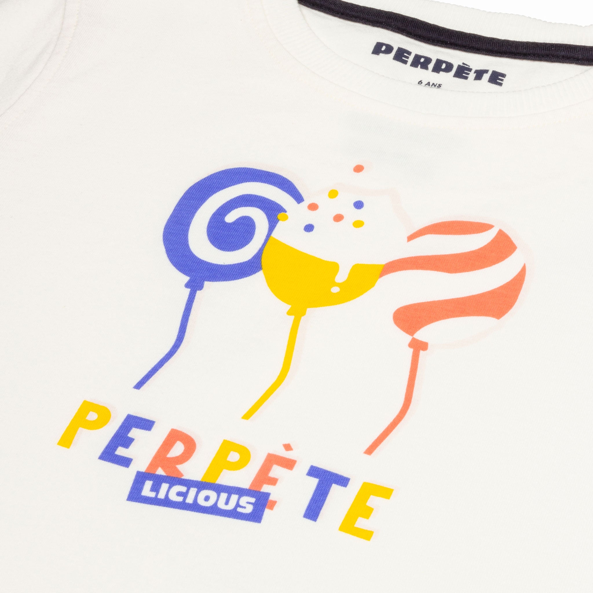 détail de la sérigraphie poitrine du tee-shirt enfant PerpèteLicious, mixte en coton bio.